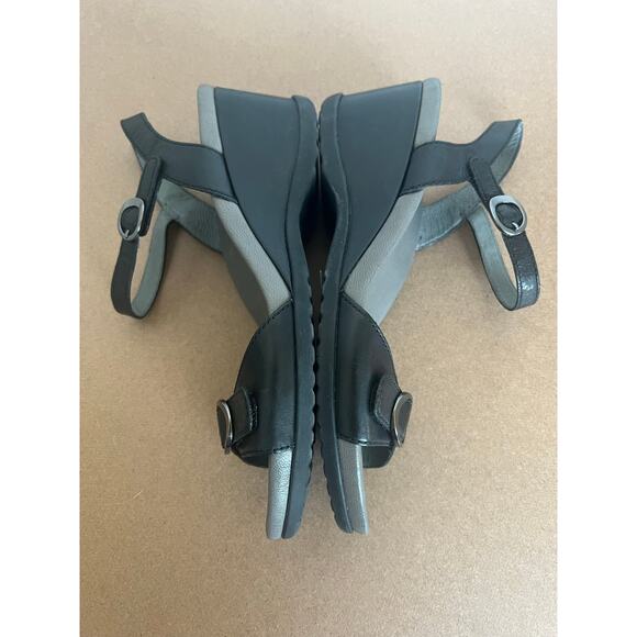 Dansko Arielle Gray/Black Leather Ankle Buckle Wedge Comfort Sandals US 8.5-9 - Picture 6 of 11